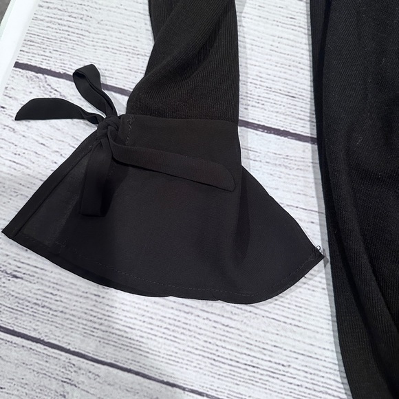 August Silk size medium open front cardigan EUC - Picture 4 of 11